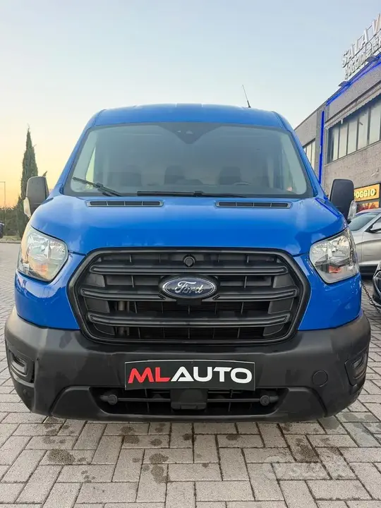 Ford Transit 2023 photo 3
