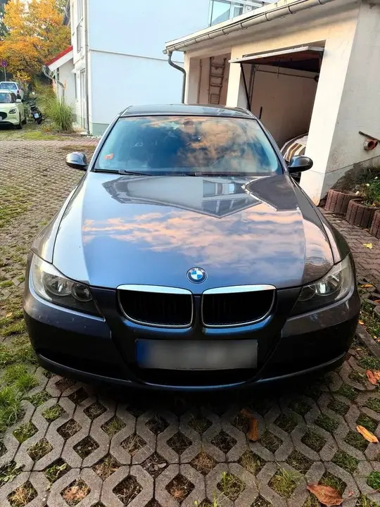 BMW 318I