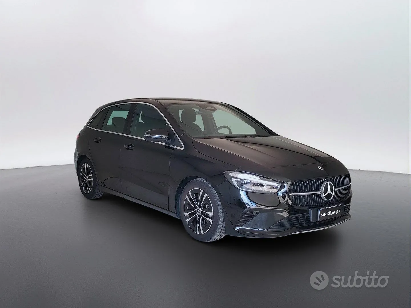 Mercedes-Benz C-Class 2025 photo 3