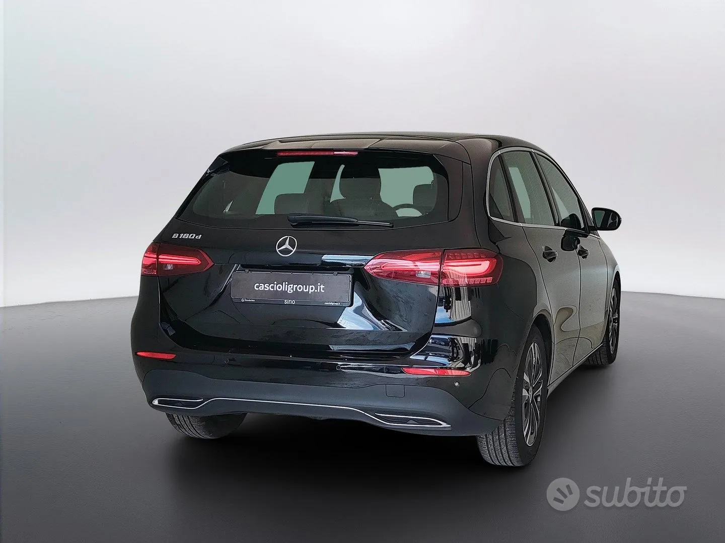 Mercedes-Benz C-Class 2025 photo 5