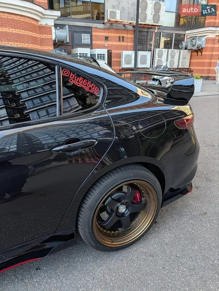 Alfa Romeo Giulia 2021 photo 5