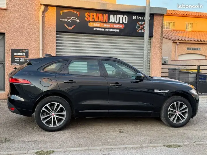 Jaguar F-Pace 2018 photo 4