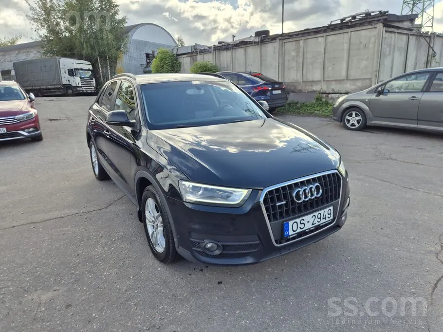 Audi Q3 2013 photo 2