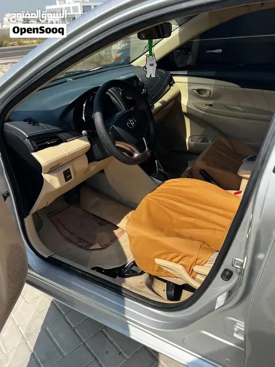 Toyota Yaris 2015 photo 4