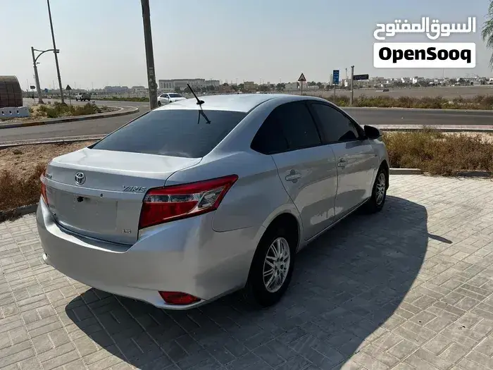 Toyota Yaris 2015 photo 3