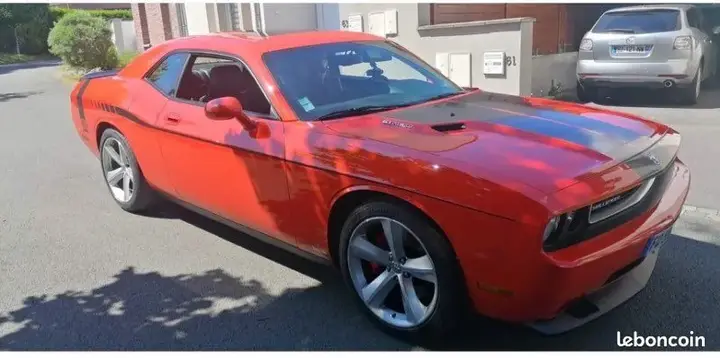 Dodge Challenger