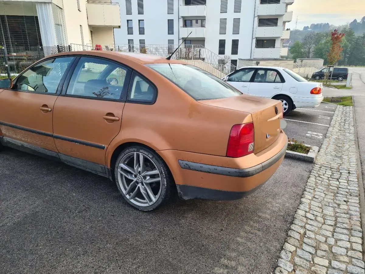Volkswagen Passat 1998 photo 2