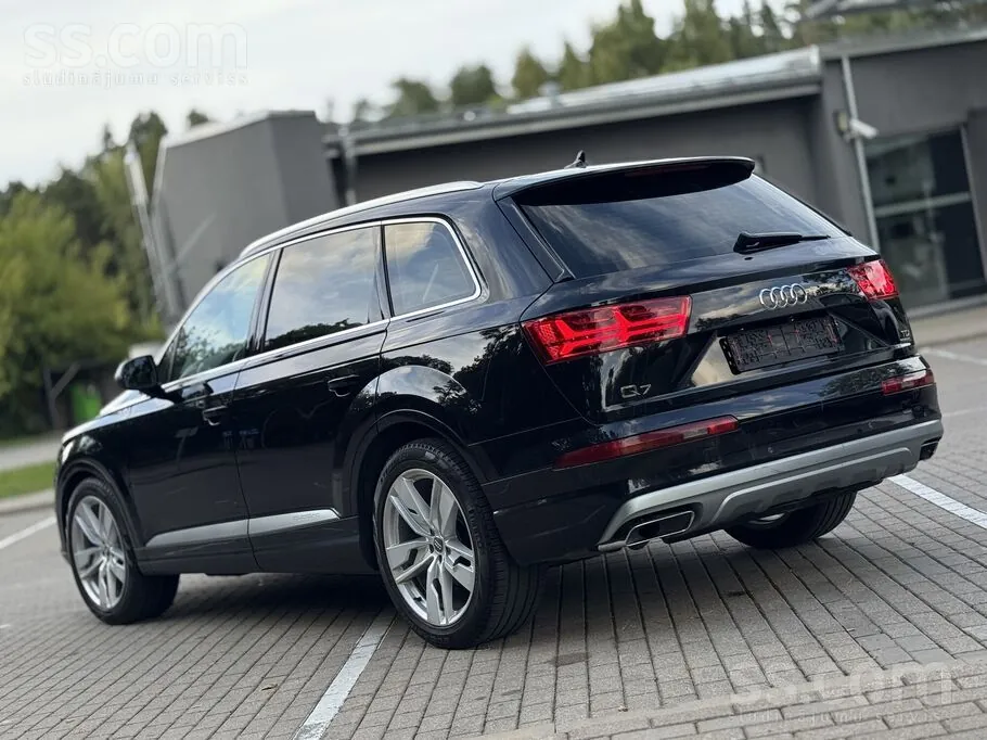 Audi Q7 2017 photo 3