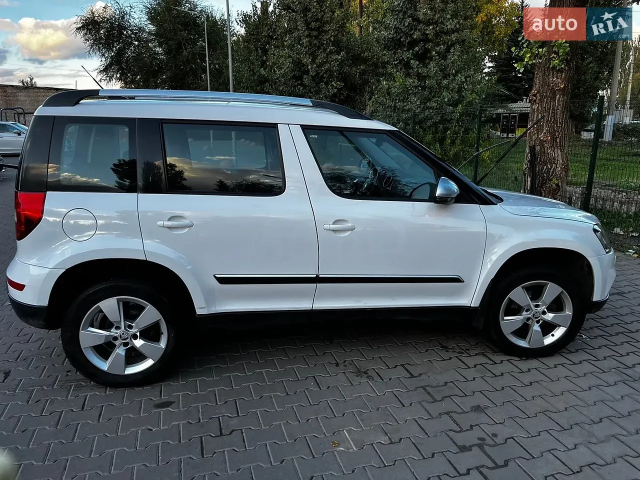 Skoda Yeti 2015 photo 5