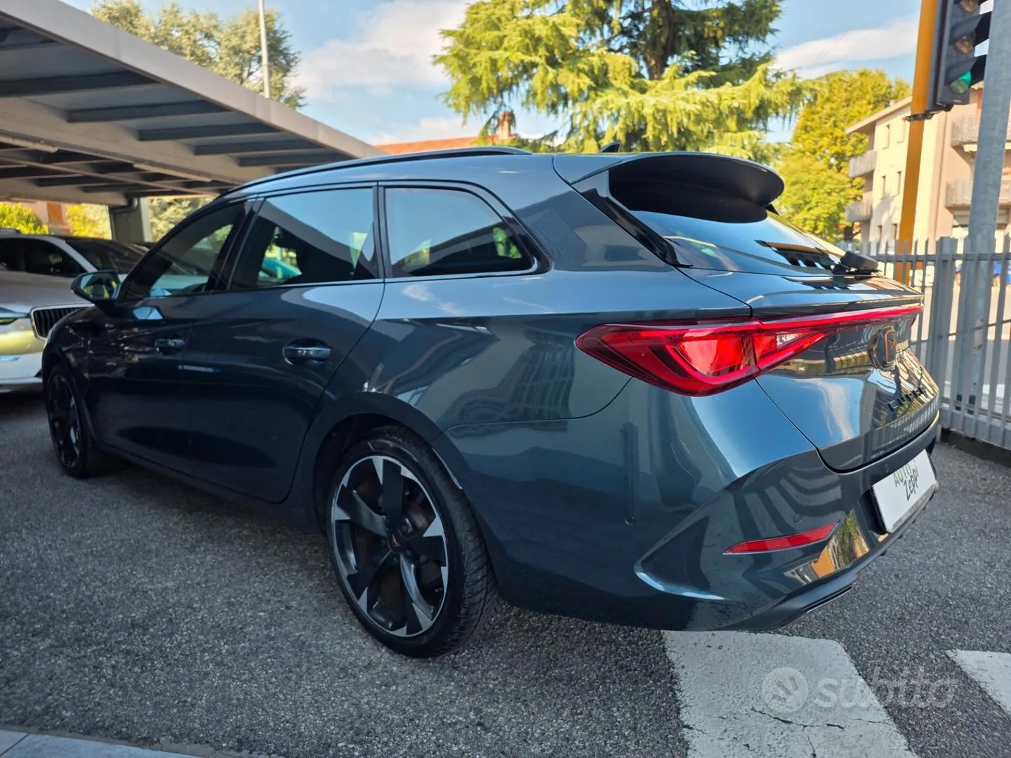 Cupra Leon Sportstourer 2023 photo 2