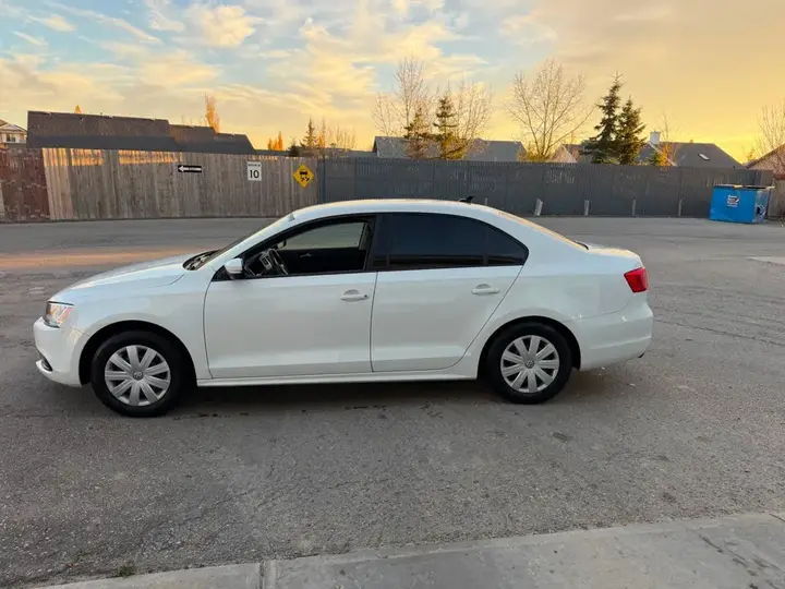 Volkswagen Jetta 2014 photo 2