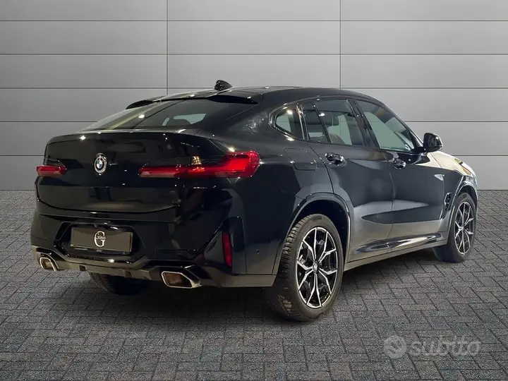 BMW X4 2022 photo 2