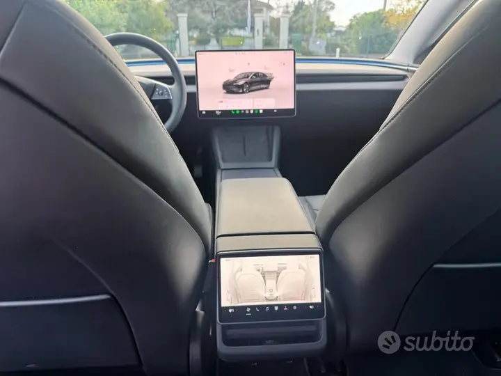 Tesla Model 3 2023 photo 5