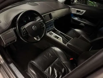 Jaguar Xf 2012 photo 3