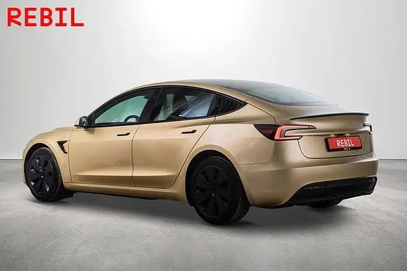 Tesla Model 3 2025 photo 5
