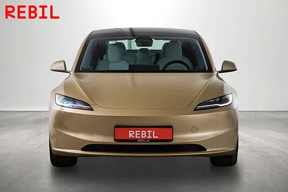 Tesla Model 3 2025 photo 3