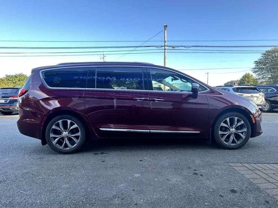 Chrysler Pacifica 2017 photo 4