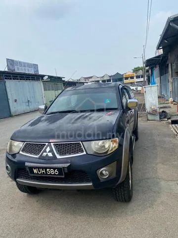 Mitsubishi Triton