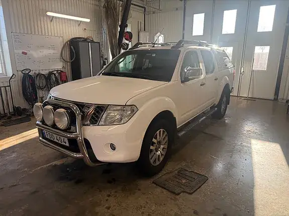 Nissan Navara 2015 photo 2