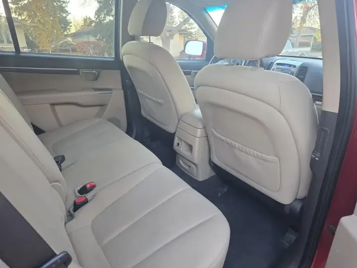 Hyundai Santa Fe 2010 photo 5
