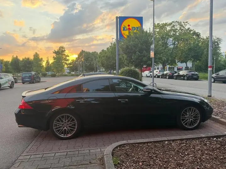 Mercedes-Benz Cls 320