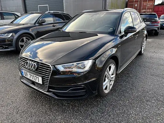 Audi E-Tron 2016 photo 2