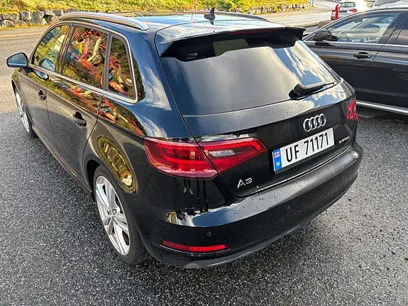 Audi E-Tron 2016 photo 5