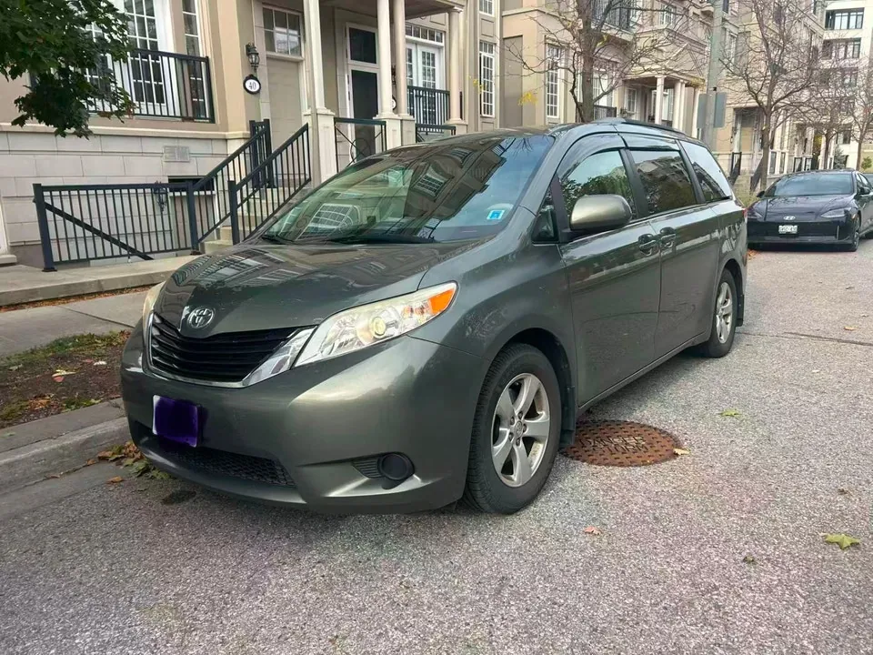 Toyota Sienna