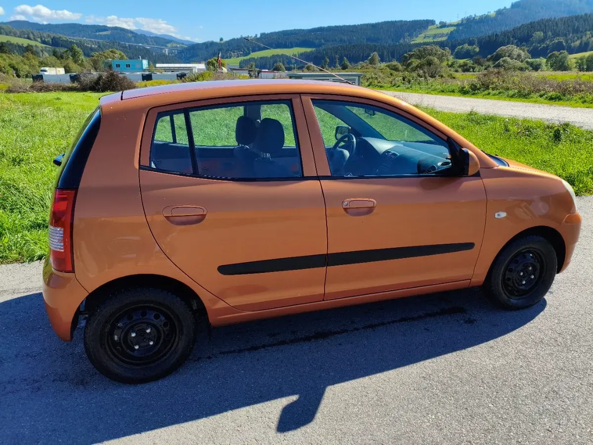 Kia Picanto 2006 photo 2