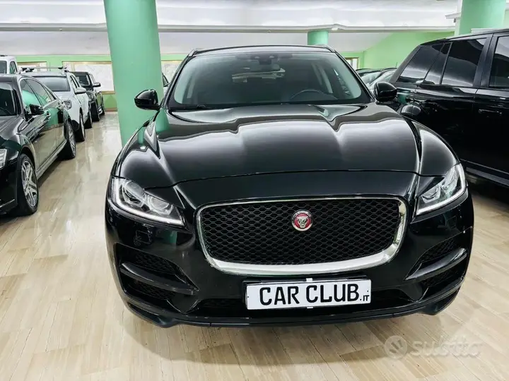 Jaguar F-Pace 2019 photo 2