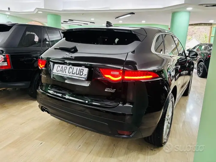 Jaguar F-Pace 2019 photo 4