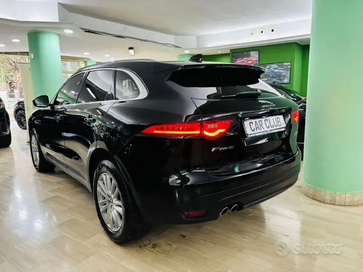 Jaguar F-Pace 2019 photo 5
