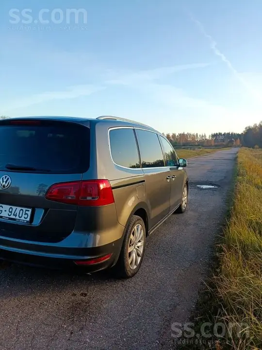 Volkswagen Sharan 2013 photo 5