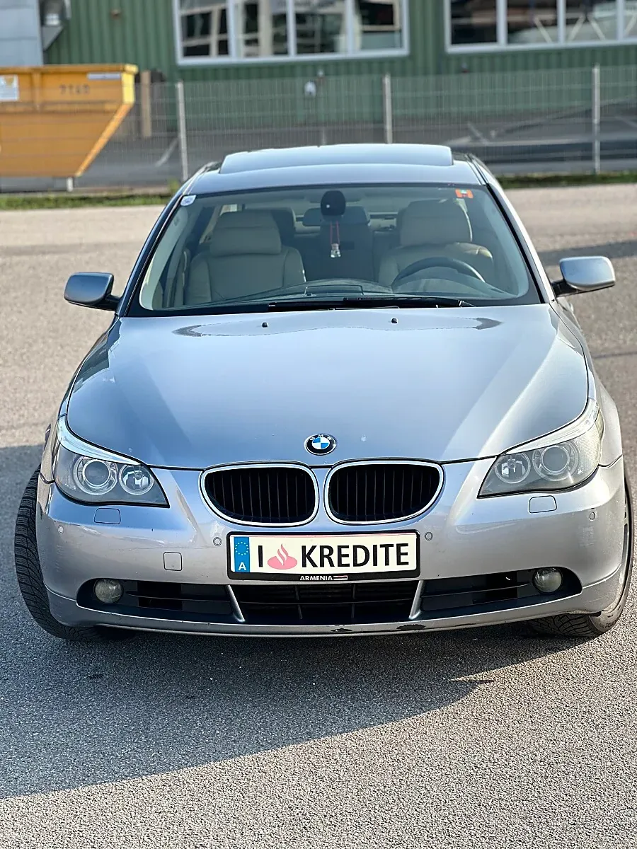 BMW 5 Series 2004 photo 3