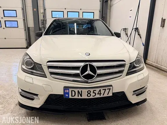 Mercedes-Benz C 200 D 2012 photo 2