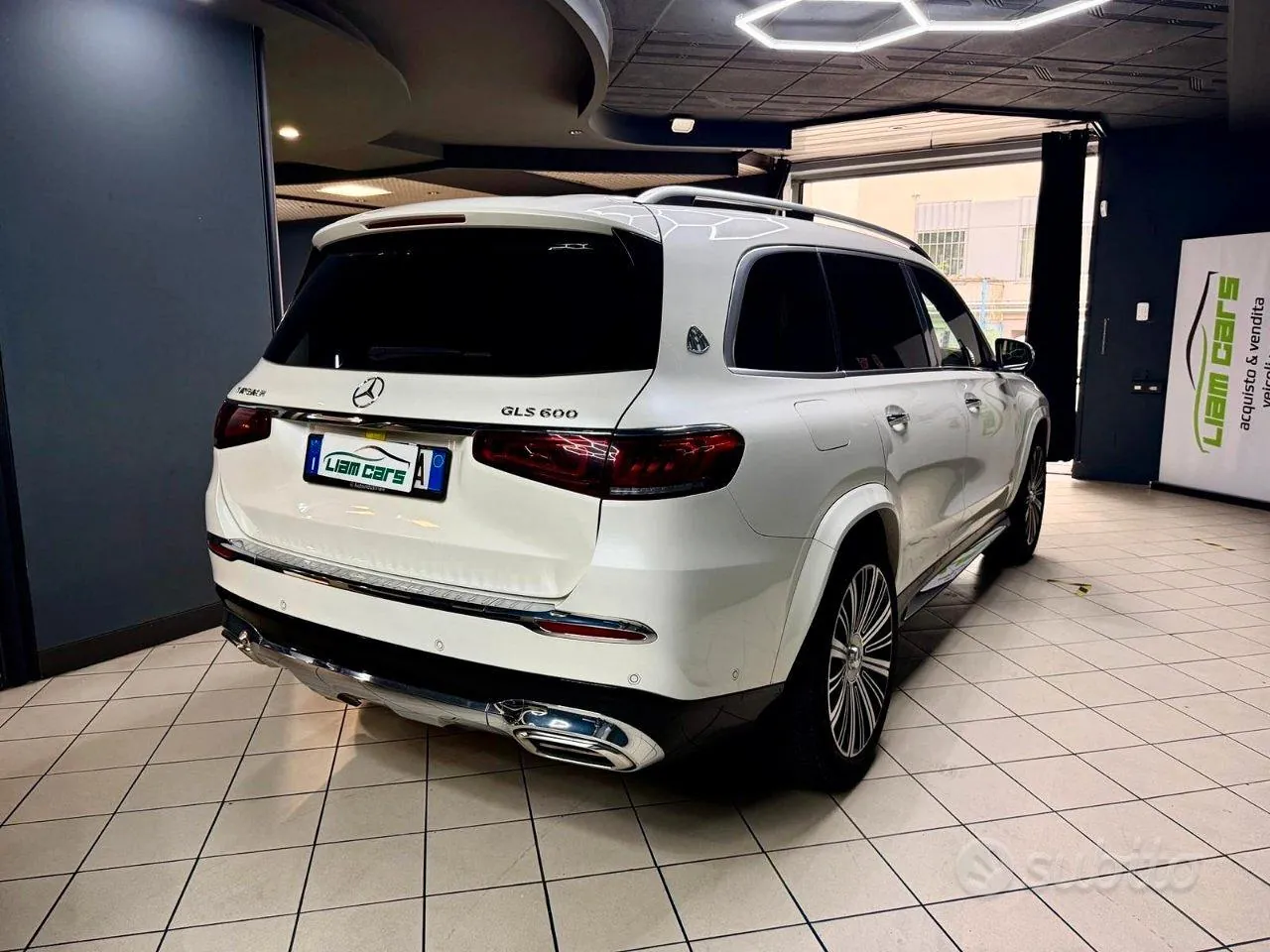 Mercedes-Benz Gls 600 2023 photo 4