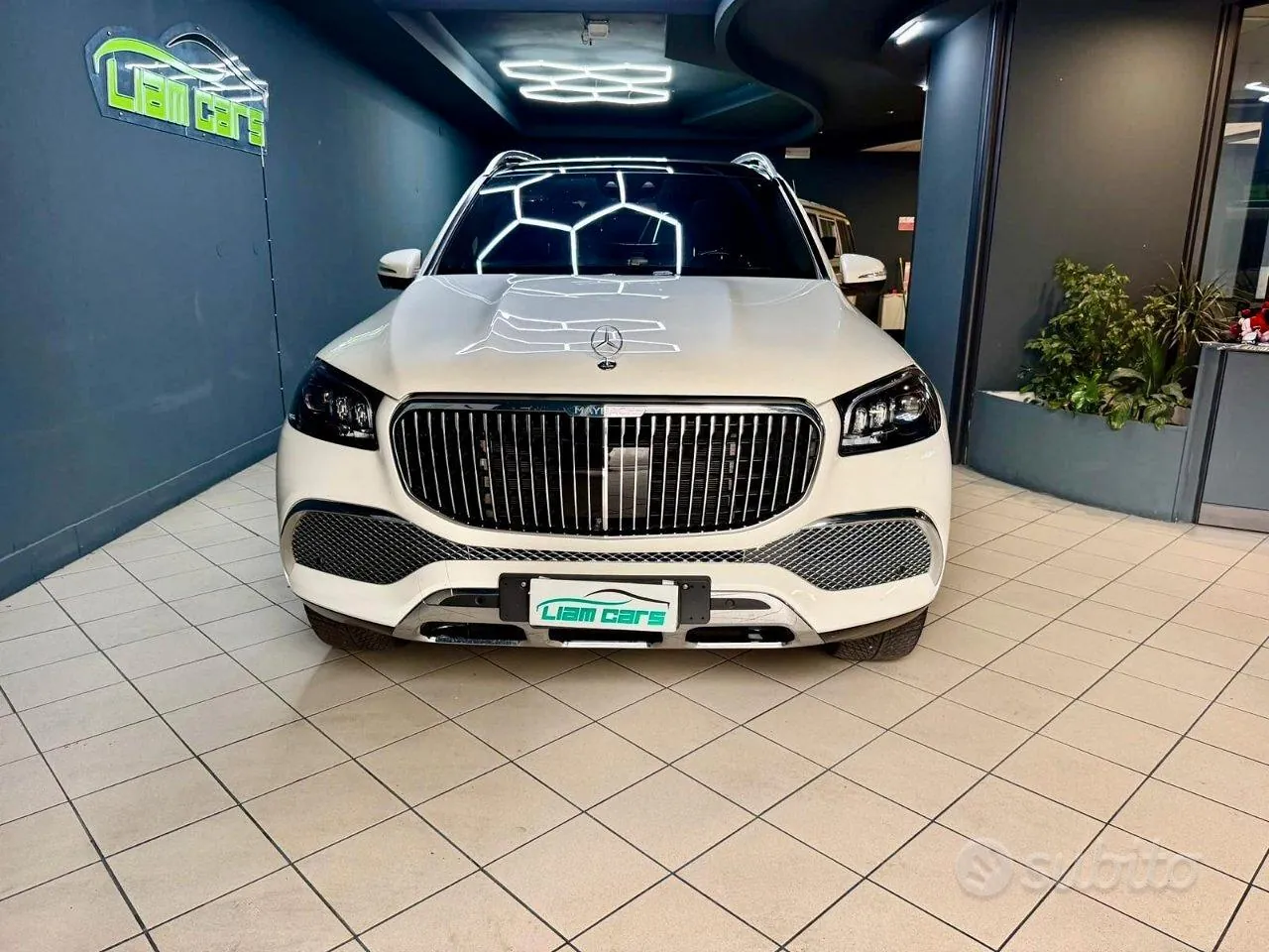 Mercedes-Benz Gls 600 2023 photo 2