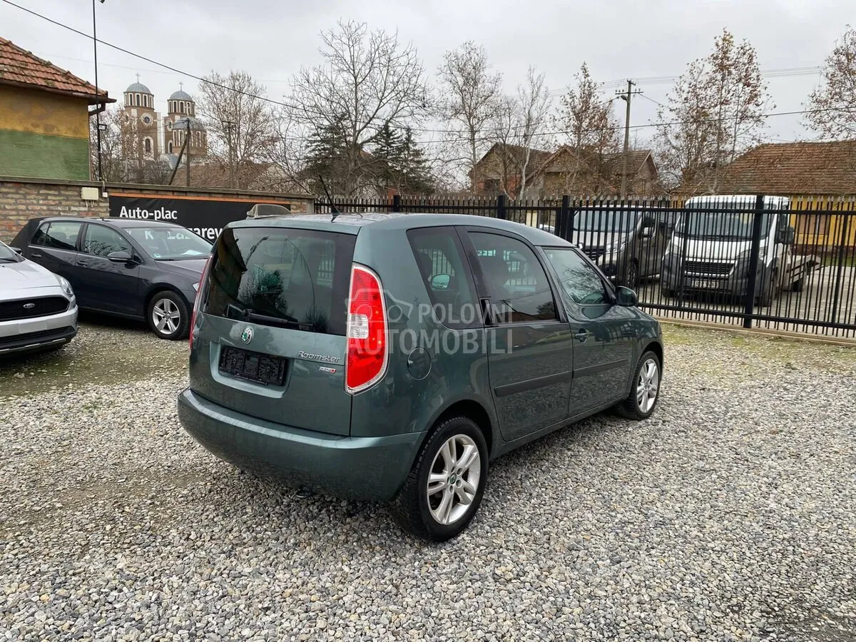 Skoda Roomster 2012 photo 5