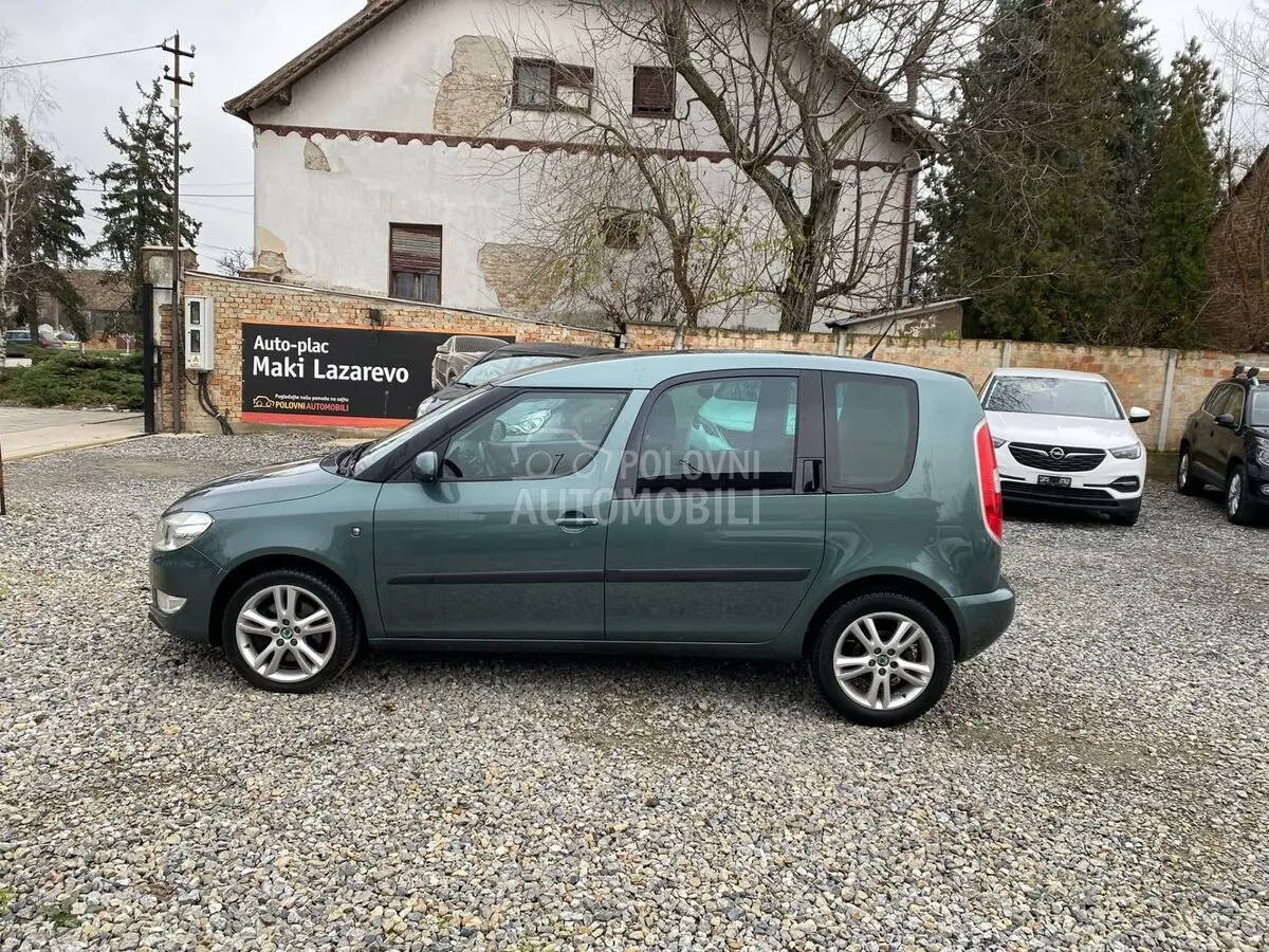 Skoda Roomster 2012 photo 3