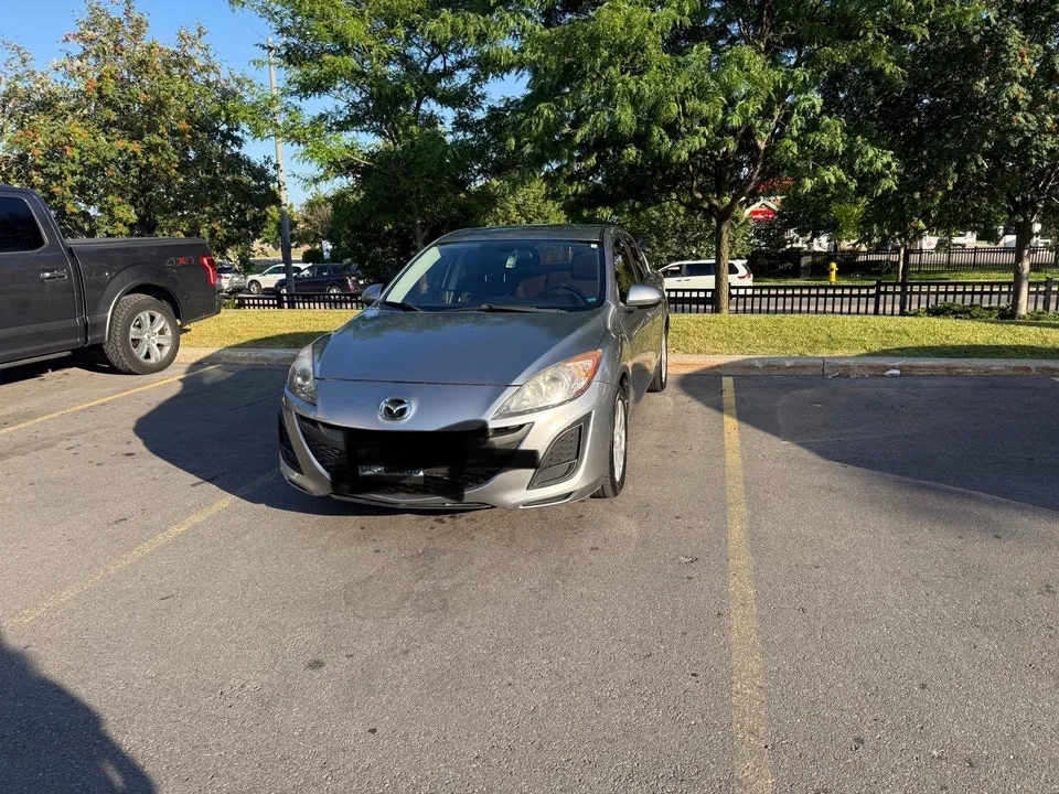 Mazda 3 2011 photo 4