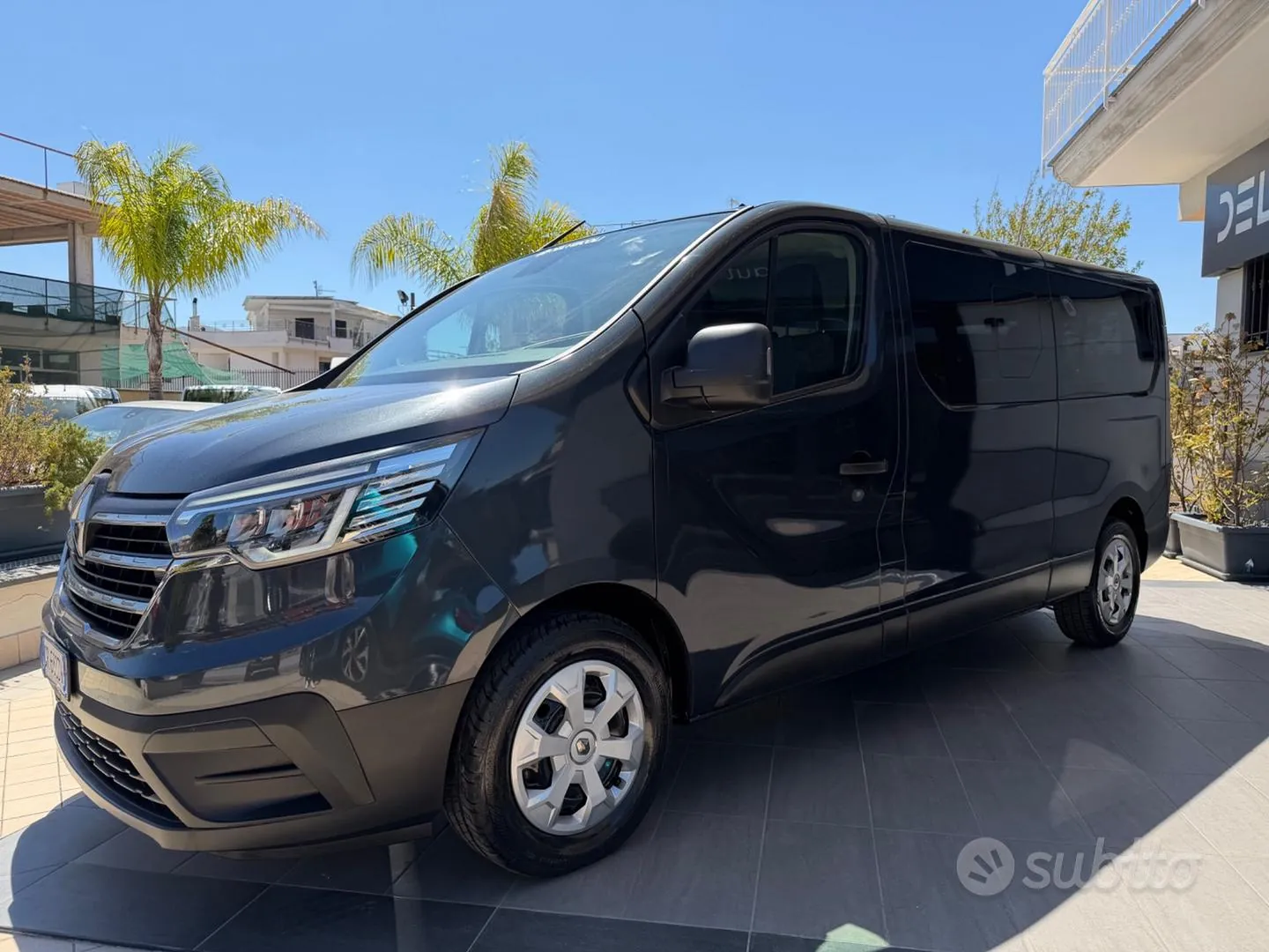 Renault Trafic 2023 photo 4