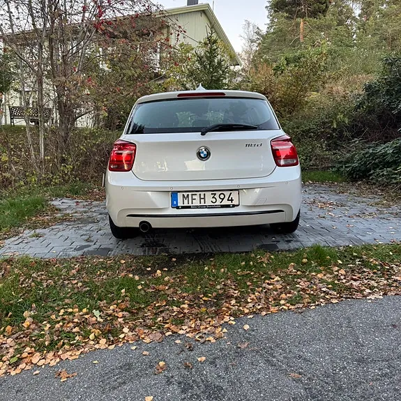 BMW 118D 2013 photo 3