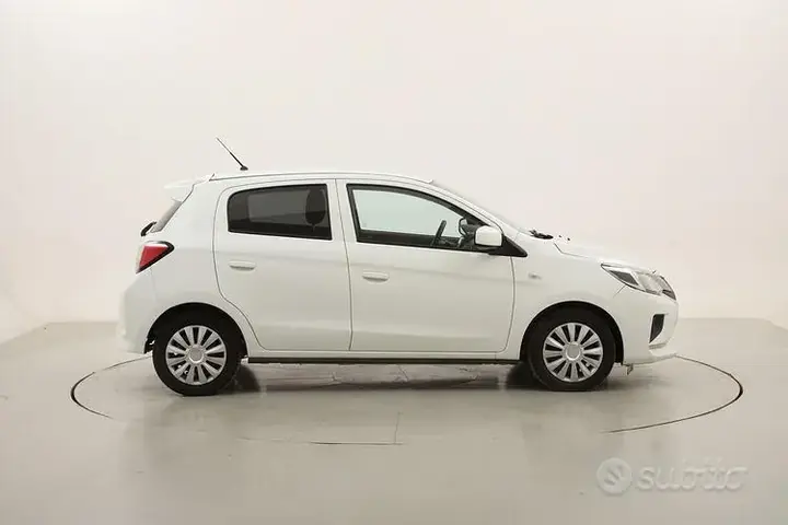 Mitsubishi Space Star 2023 photo 3