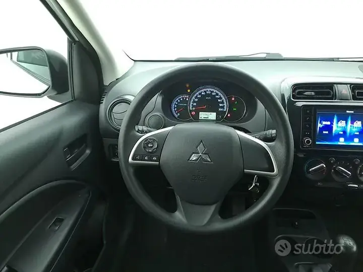 Mitsubishi Space Star 2023 photo 4