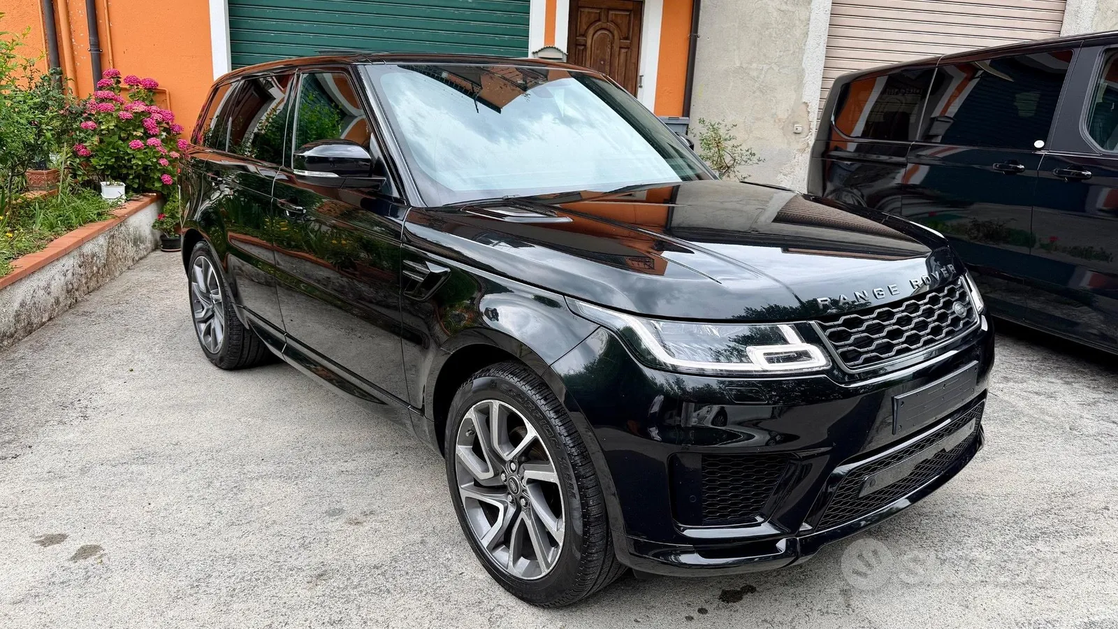 Land Rover Range Rover Sport 2019 photo 2