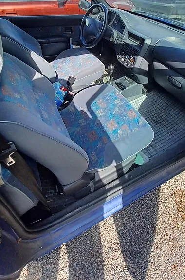 Peugeot 106 1996 photo 2