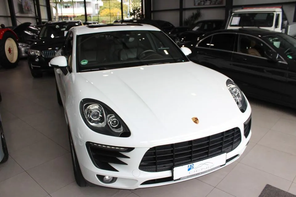 Porsche Macan S