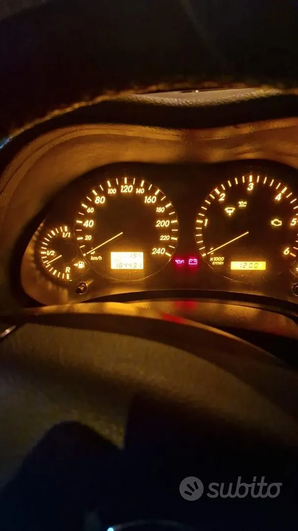 Toyota Avensis 2006 photo 3