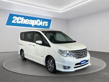 Nissan Serena 2015 photo 4