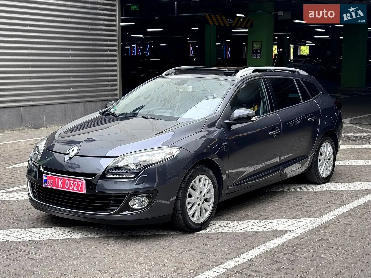 Renault Megane 2013 photo 2
